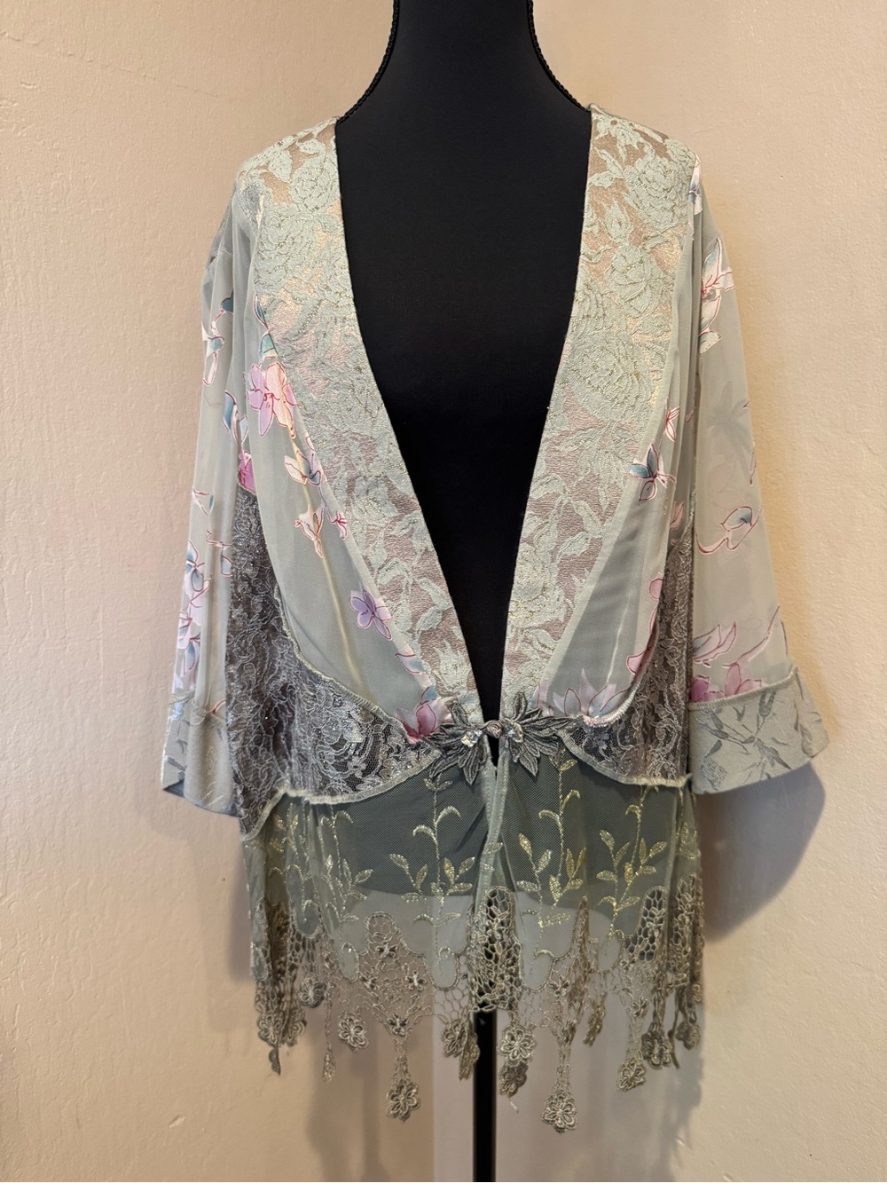 Luxury Delicate Sheer Lace Floral Kimono Jacket in Sage Green W/Floral Design
